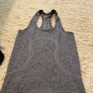 Lululemon tank, NWOT!